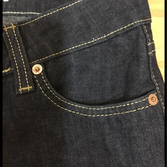 Levi Slim fit Jeans🎈🎈🎈 - Picture 4 of 12